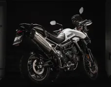 Scarico sportivo REMUS NXT Slip On Triumph Tiger 1200 GT, black, RACING